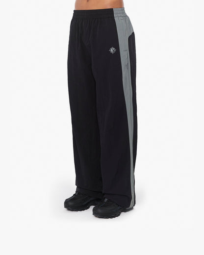 TRACK PANTS V3 BLACK GREY - VICINITY