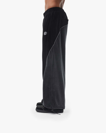 VELOURS TRACK PANTS BLACK