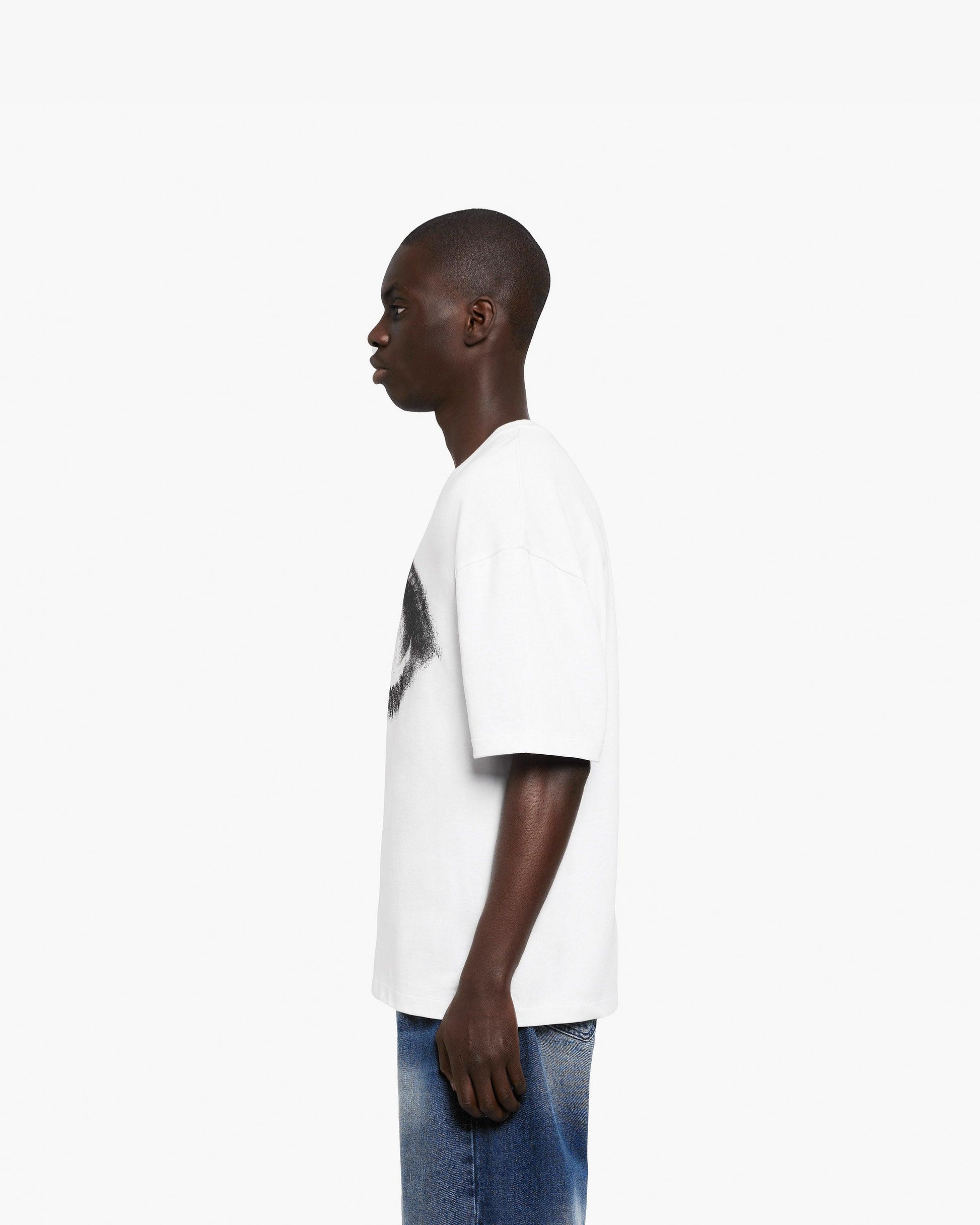 IRIS TEE WHITE - VICINITY