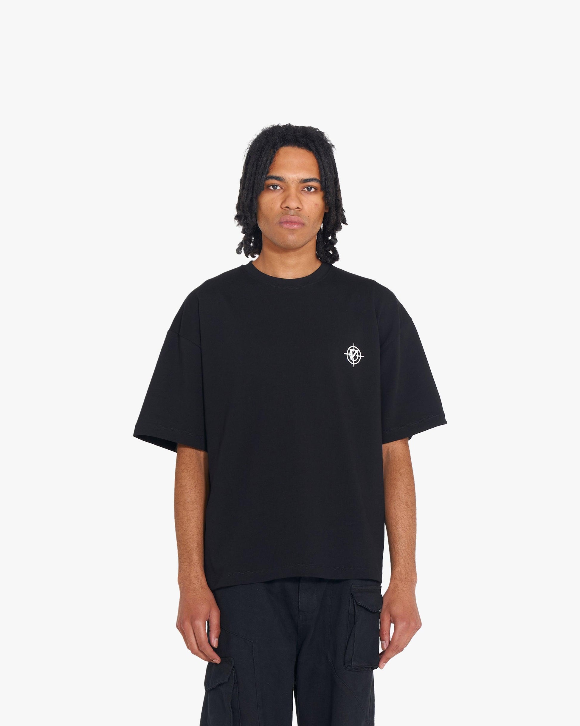 V-LOGO TEE BLACK - VICINITY